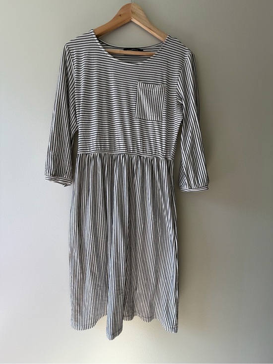 Merokeety Dresses & Skirts - Striped Black & White Midi Dress with Pocket